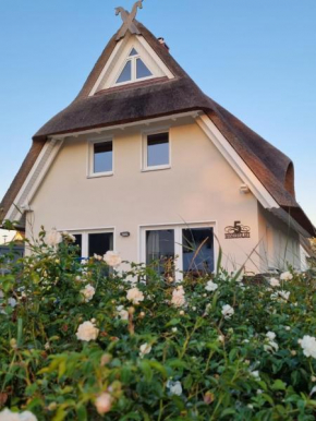 Wanderfalke - Ferienhaus mit Kamin und Sauna für 8 Personen, Am Salzhaff